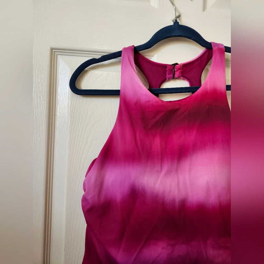 Athleta chic magenta